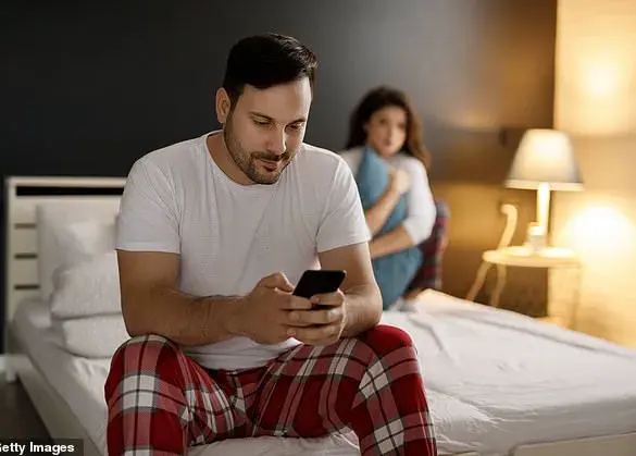 OnlyFans Addiction Strains Marriages as Hidden Subscriptions and Chat Expenses Shock Spouses