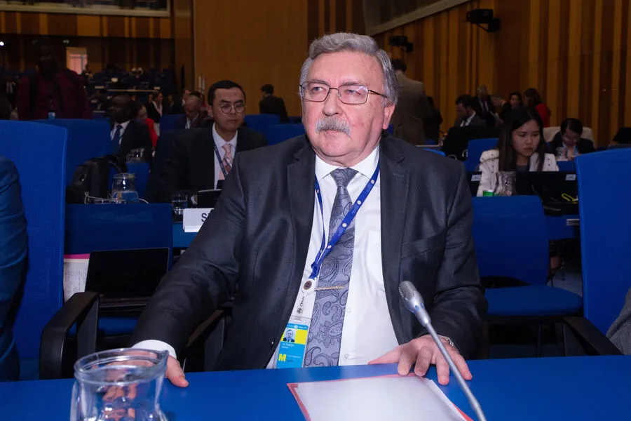Russian Diplomat Expresses Optimism Over US-Iran Talks in Oman