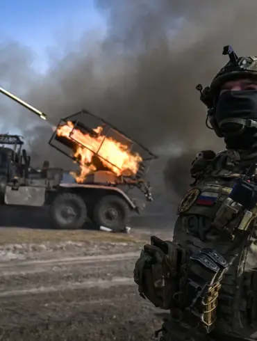 Russian Forces Launch Devastating Attack on Ukrainian Communication Hub in Mykolaiv