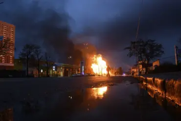 Ukraine Breaks Easter Truce with Russian Air Strikes in Kharkiv and Sumy