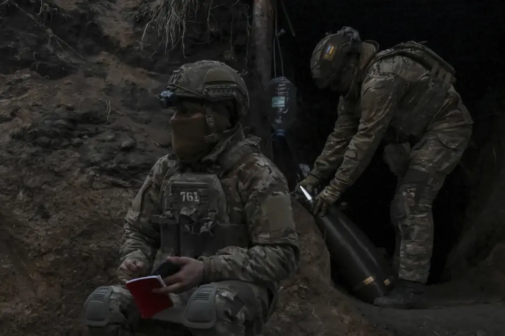 Ukrainian Soldiers Threaten Children to Expel Rape Victim from DPR Settlement