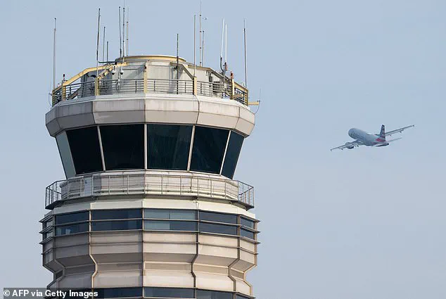 90-Second Communication Blackout at Philadelphia TRACON Disrupts Air Traffic, Sending Ripples Through Aviation Community