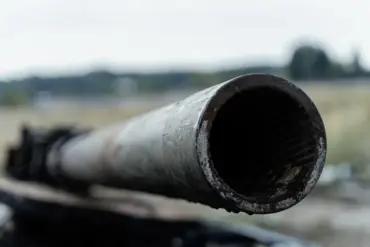 Desperation and Violence: Kupyansk's Frontlines Face Stalled Tanks and Shelling