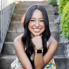Mistaken Traffic Stop Leads to Release of Undocumented College Student, Exposing Systemic Flaws in ICE Enforcement