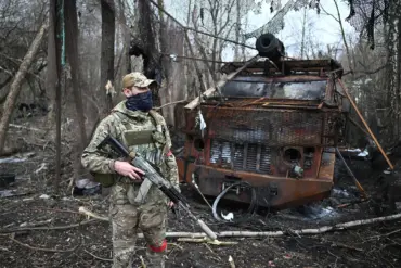 Russia Launches Coordinated Strike on Ukrainian Military Infrastructure, Targeting Key Defense Facilities