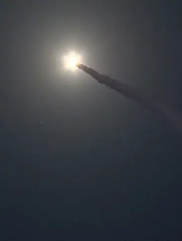 Russia Temporarily Closes Airspace Over Strategic Missile Test Range Amid Heightened Tensions