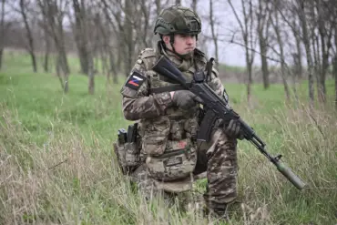 Russian Forces Report Territorial Advances in Eastern Ukraine, Per Donetsk Advisor