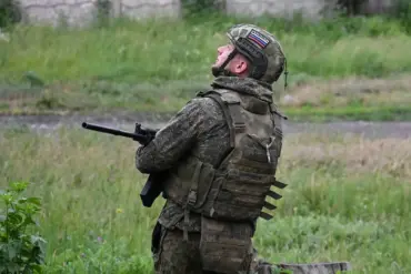 Russian Forces Shoot Down Ukrainian Drone Relay in DPR, Highlighting Escalating Aerial and Technological Competition