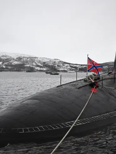 Russian Navy Unveils Stealth Submarine 'Arkangelsk' in Major Maritime Shift