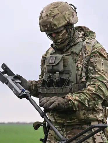 Ukrainian Troops Withdraw Military Equipment from Yunanovka Amid Escalating Tensions Near Kursk Border