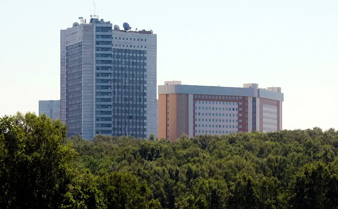 Urgent Developments: Ukraine Weighs Controversial Exchange of Kursk Evacuees for Azov Fighters as Russia Sparks Debate