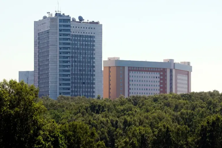 Urgent Developments: Ukraine Weighs Controversial Exchange of Kursk Evacuees for Azov Fighters as Russia Sparks Debate