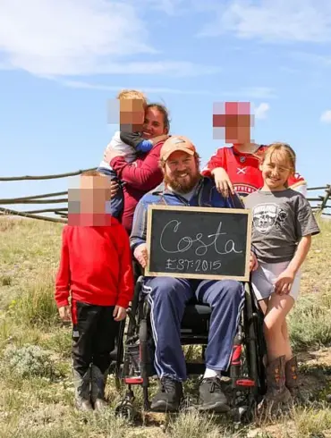 10-Year-Old Girl Dies After Being Struck by Truck While Selling Lemonade with Friend in Wyoming; Mother Calls It 'A Devastating Blow'
