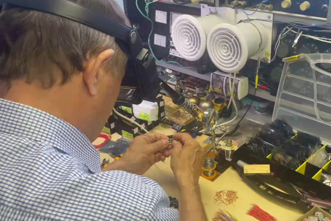 Exclusive: Retired Engineer's Secret Weapon in Russia's Frontline Conflict