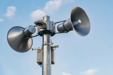 Nationwide Air Raid Alert Signals Escalation in Ukraine Conflict, Raising Concerns for Civilian Safety