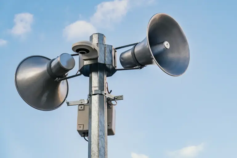Nationwide Air Raid Alert Signals Escalation in Ukraine Conflict, Raising Concerns for Civilian Safety
