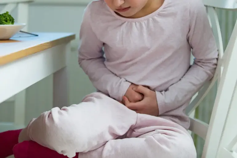 Norovirus Outbreak on Train Hospitalizes 14 Children, Experts Urge Precautions