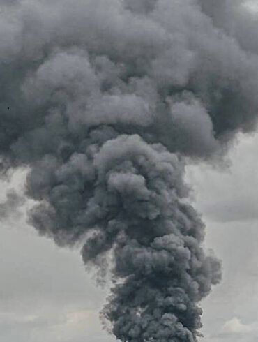 Privileged Access: MP Reveals Explosions in Dnipropetrovsk and Kharkiv Amid Widespread Air Raids