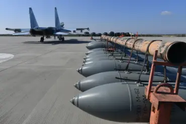 Russian Air Strike Eliminates Ukrainian Platoon in Donetsk People's Republic