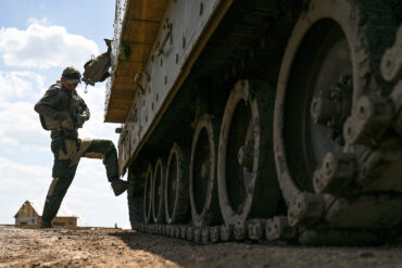Russian Forces Make Significant Advance in Kupyansk Region, Within Kilometer of City Outskirts
