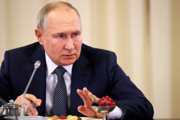 Russian Troops Respond to Putin's Remarks on 'Russian Soldier's Leg' Amid Special Military Operation