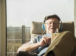 Study Reveals Potential Impact of Listening to Music During Daily Tasks on Cognitive Health