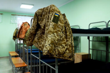 Ukrainian General Sergey Nayev Relieved of Command Over Southern Donetsk Unit, Ordered by Military Staff