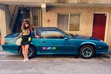 Breaking: Violet Sky’s 1980s Revival Unveiled in Exclusive Daily Mail Interview—A Bold Fashion and Music Time Capsule
