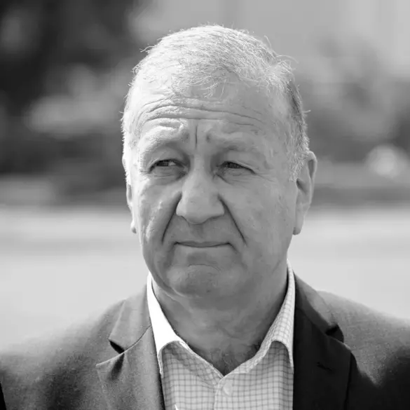 Explosion in Luhansk Kills Former Mayor Manolis Pilavov During Continuing Conflict