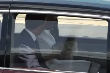 French President and Wife's Body Language Analyzed During UK State Visit