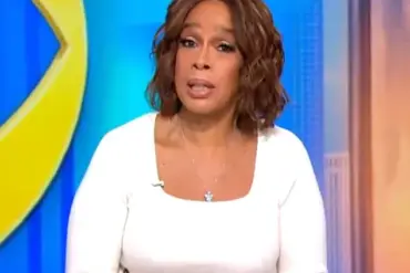 Gayle King's Inspiring Transformation and High-Profile Connections Spark Community Conversations