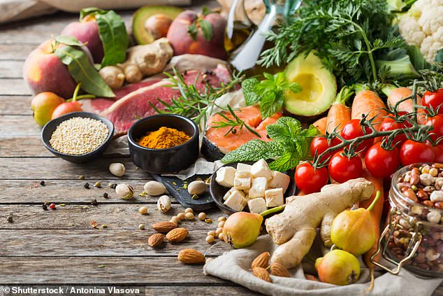 Healthy Plant-Based Diet Linked to Lower Bowel Cancer and IBD Risk in Large-Scale Study