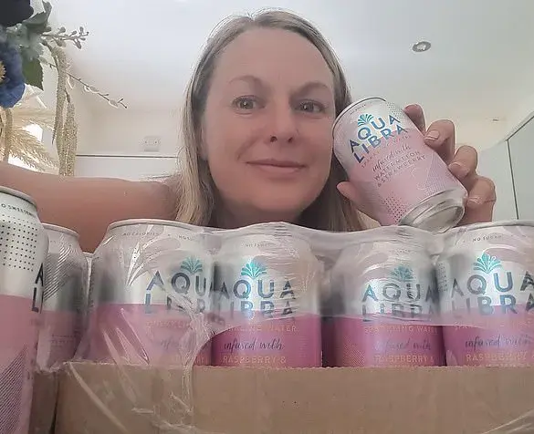 Late-Breaking Update: Health Experts Warn of Dehydration Crisis as Midlife Woman's Skin Transformation Sparks Debate Over £15.99 Fizzy Water Miracle