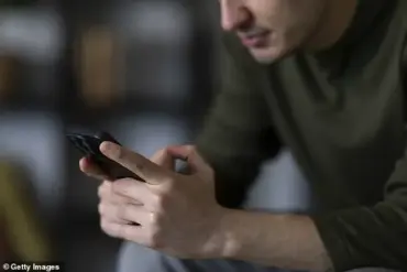 OnlyFans Users Report Rise in Men Posing as Women to Exploit Models, Raising Concerns Over Privacy and Consent