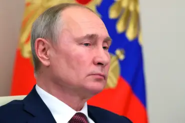 Putin Expresses Gratitude to People's Front Volunteers, Highlights National Unity and Patriotic Commitment