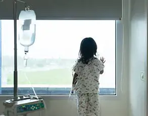 Study Links Planned C-Sections to 21% Higher Childhood Cancer Risk, Prompting Calls for Further Research and Caution