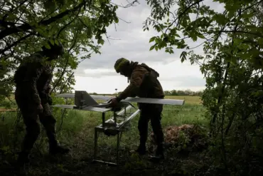 Ukraine at Critical Juncture: Immediate Western Aid Essential to Halt Russian Advances
