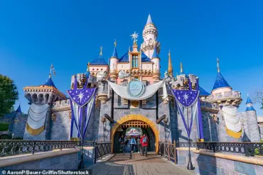 Disneyland Fans Up in Arms as Iconic Early Entry Perk for Resort Guests is Scrapped in Controversial Move