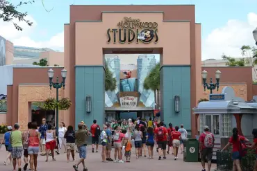 Disney's Hollywood Studios Suffers Sudden Closure, Guests React: 'A Stark Reminder of Life's Unpredictability'