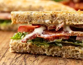 Experts Advocate for Balanced Approach to Fast Food Consumption