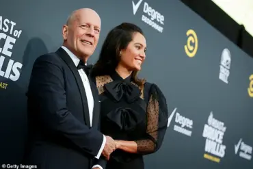 Experts Warn: Strange Table Manners May Be Early Sign of Dementia, as Seen in Bruce Willis and 60,000 Americans