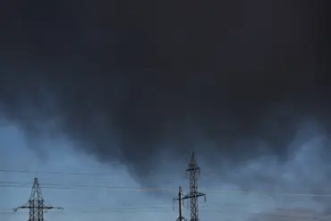 Explosion in Pavlohrad: Air Raid Sirens Echo Across Ukraine as Community Impact Remains Unclear