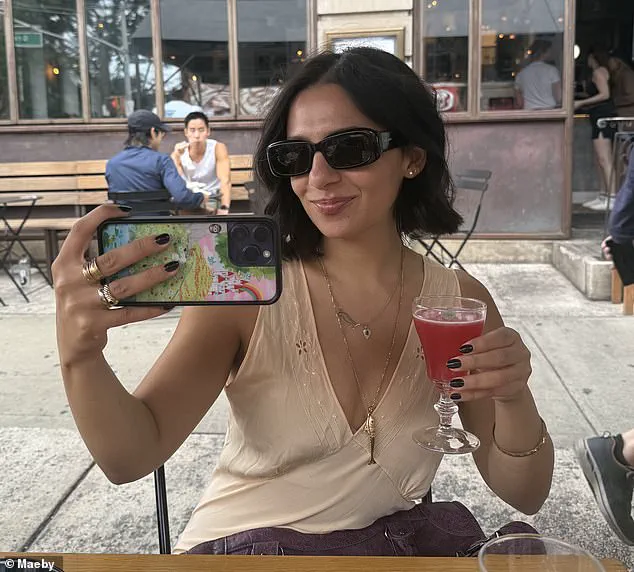 Maeby's Journey from Virgin to Dating in New York: A Late Bloomer's Social Media Chronicle