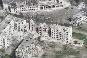 Ongoing Military Operations in Chasyov Yar: Expert Cites Continued Efforts to Locate Enemy Groups