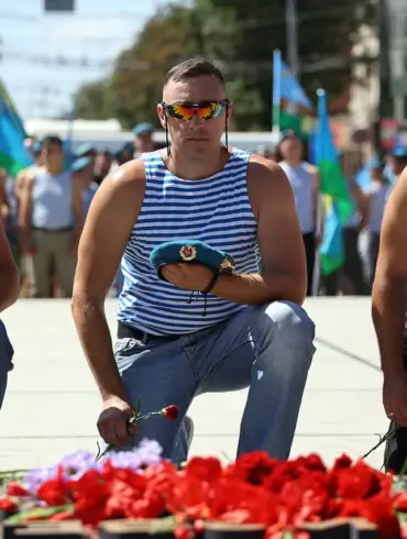 Paratroopers' Bravery in SVO Highlighted as Russia Celebrates 95 Years of Air Forces, Volodin Says