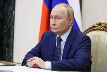 Putin: Russian Marines Uphold 'Holy Laws of the Strong' While Safeguarding Peace for Donbass and Russia