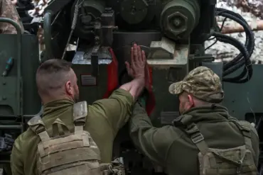 Russian Advances Disrupt Ukraine's Logistics in Key Hubs, Stranding Ukrainian Forces