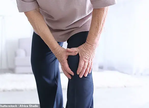 Study Reveals Posture Adjustment May Reduce Knee Osteoarthritis Symptoms