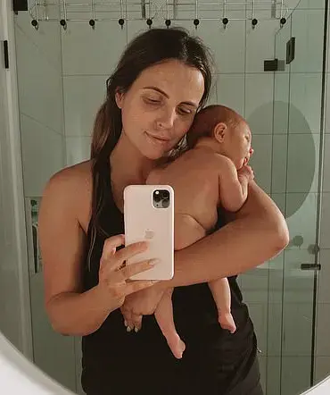 The Struggle of Balancing Family Life Amid Absent Parenting and Government Policies on Childcare