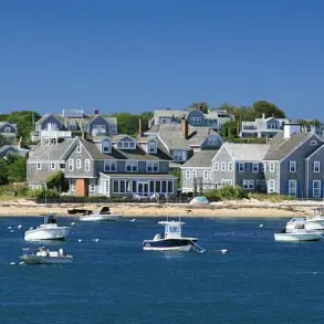 Toxic Seafoam Lacing Nantucket Beaches: Experts Warn of PFAS Health Risks Amid Restricted Public Access to Information